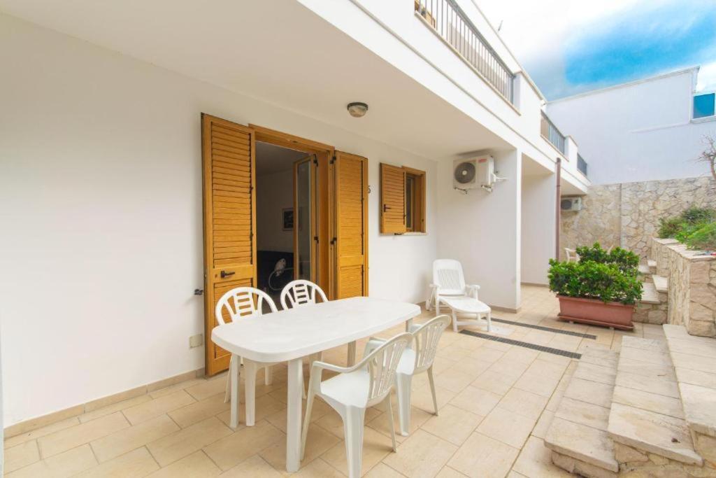 Blue Area Apartments - Fromhometosalento ตอร์เรเดลลอร์โซ ภายนอก รูปภาพ