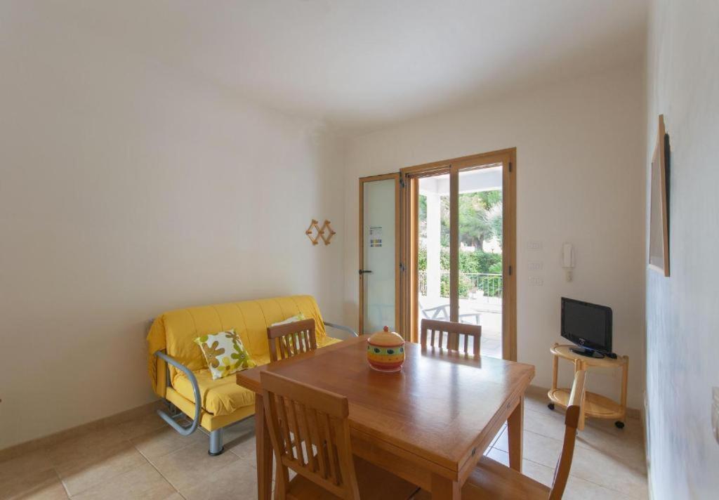 Blue Area Apartments - Fromhometosalento ตอร์เรเดลลอร์โซ ภายนอก รูปภาพ