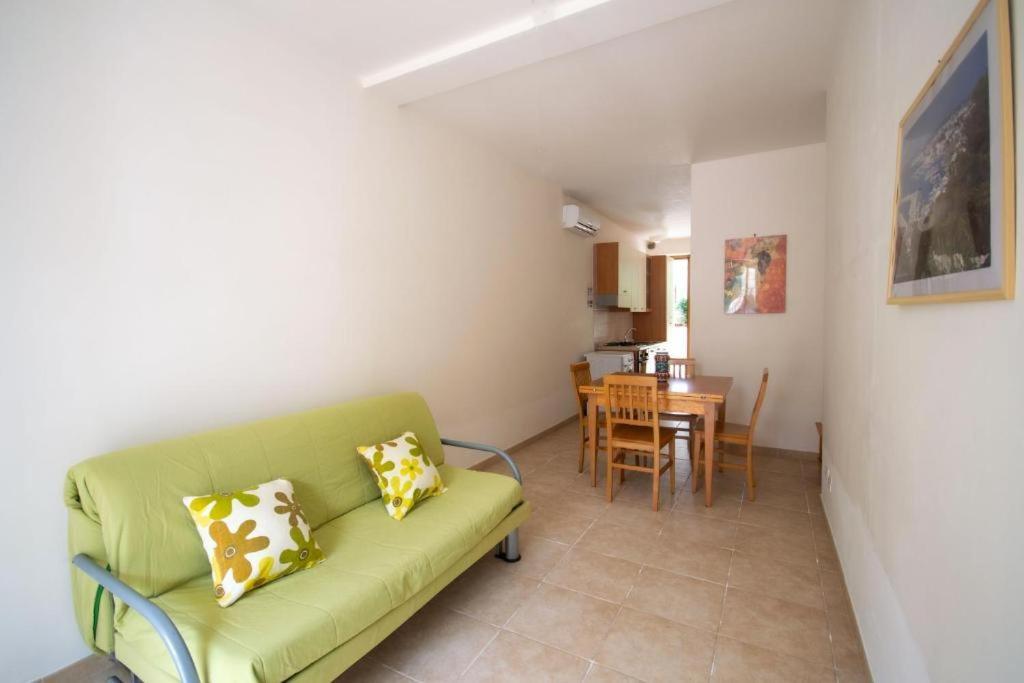 Blue Area Apartments - Fromhometosalento ตอร์เรเดลลอร์โซ ภายนอก รูปภาพ