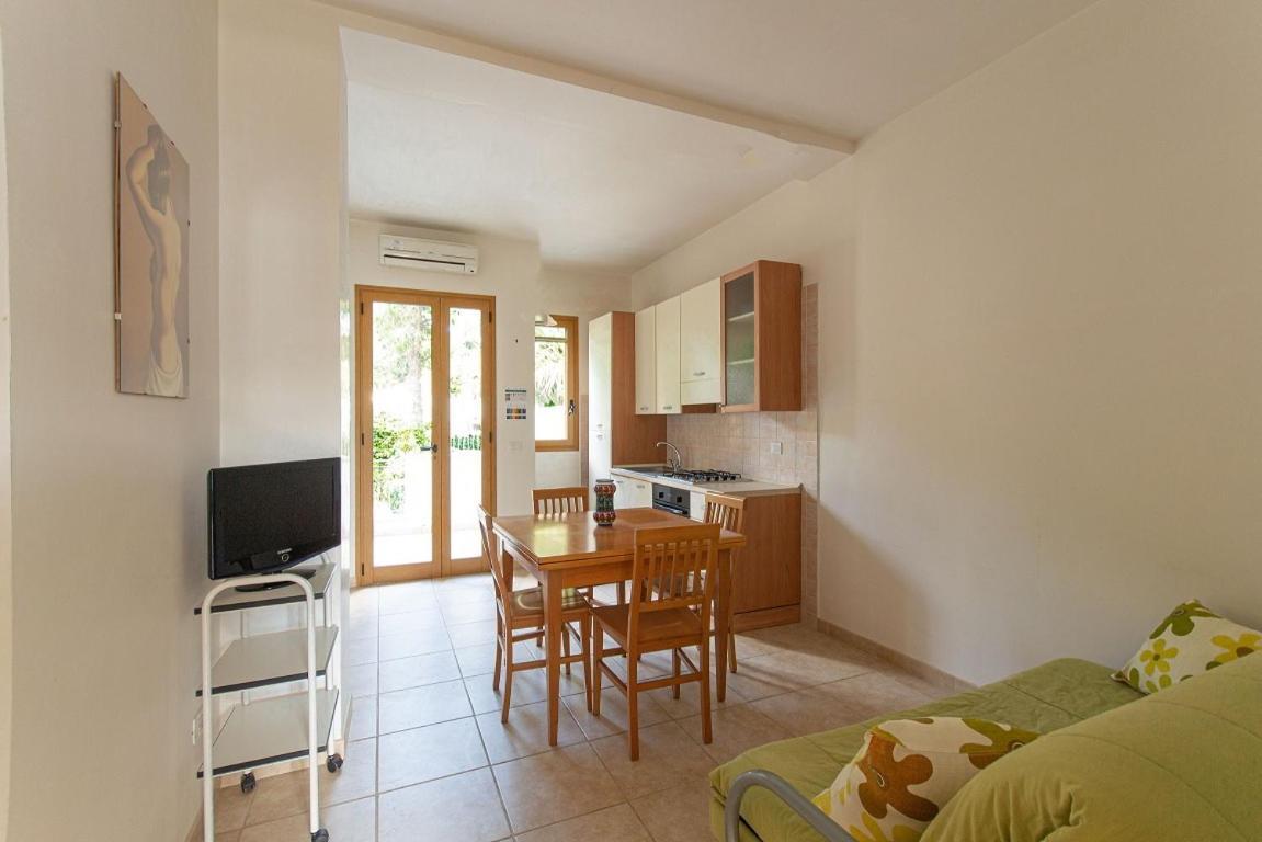 Blue Area Apartments - Fromhometosalento ตอร์เรเดลลอร์โซ ภายนอก รูปภาพ